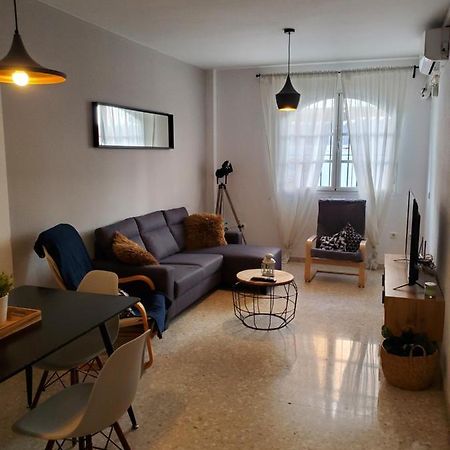 Apartamento Con Parking Gratis En El Centro De Malaga Appartement Buitenkant foto