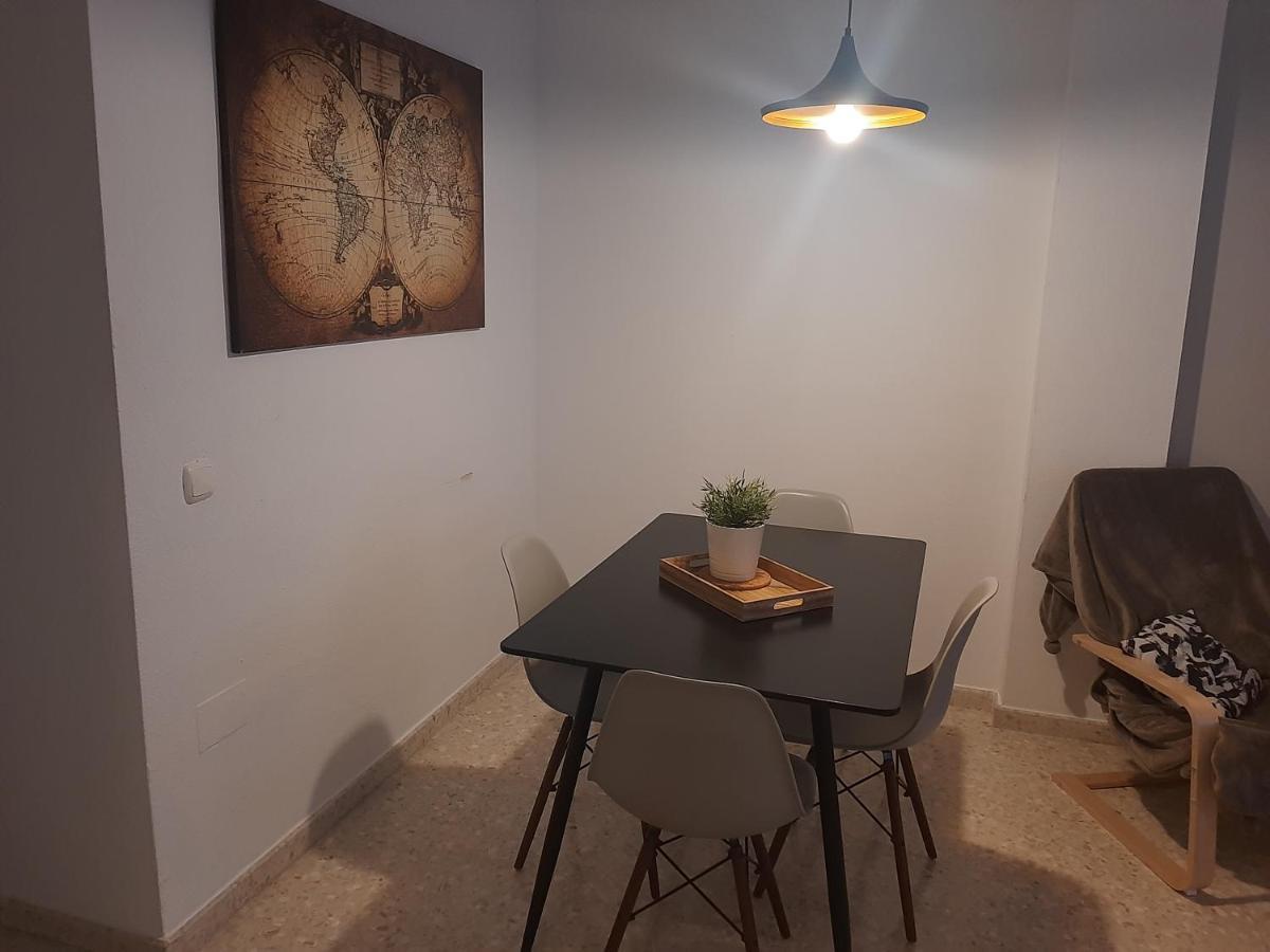 Apartamento Con Parking Gratis En El Centro De Malaga Appartement Buitenkant foto